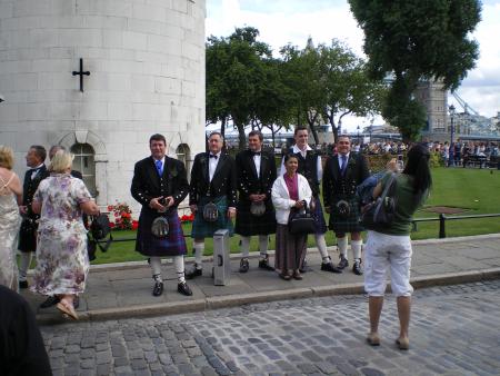 Des Messieurs en KILT !